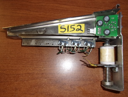 STERN Pinball Machine Game BALL TROUGH ASSEMBLY 500 6318 24 ND 5152 